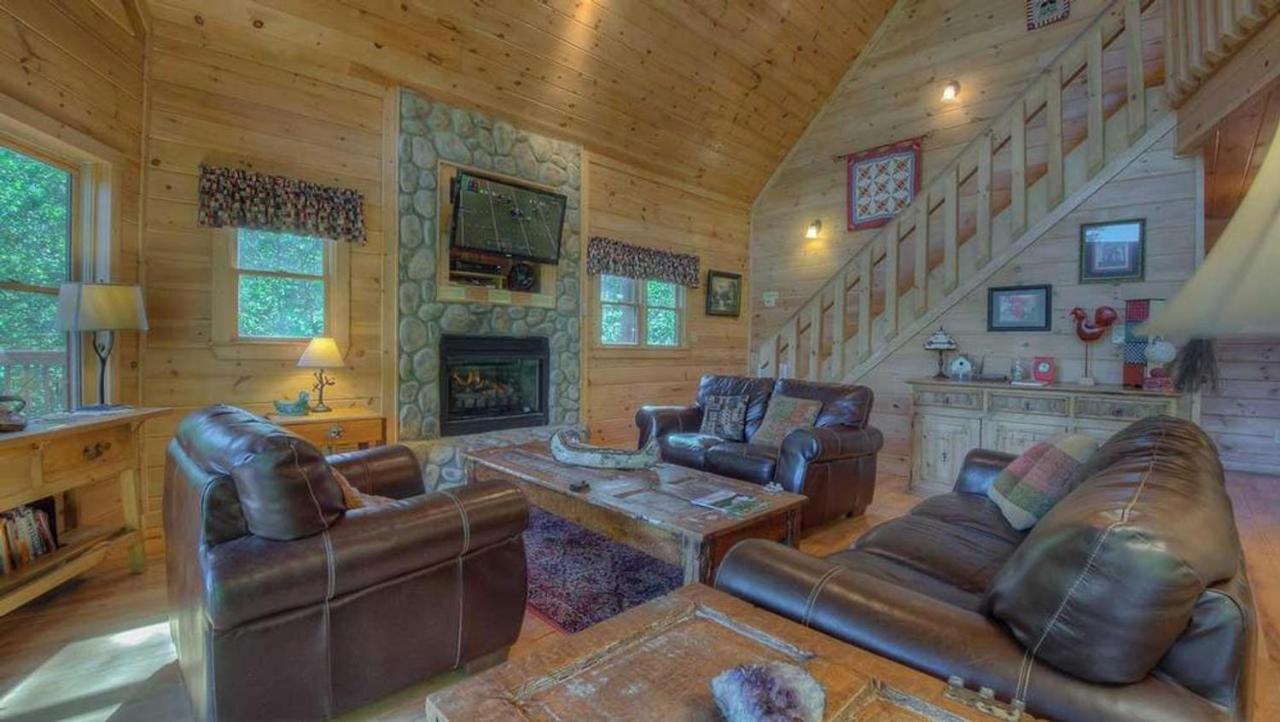 All Decked Out Blue Ridge Exterior photo