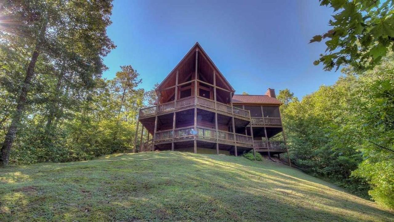 All Decked Out Blue Ridge Exterior photo
